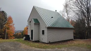 House at The Ledges - Image 2