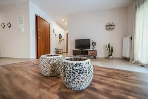 Nelly's Home - Image 2