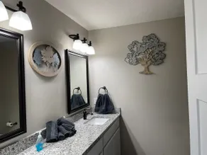 Modern Hideaway - Image 5