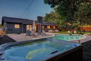 The ATX Oasis - Pool/Spa, Putt-Putt, Bocce Ball - Image 3