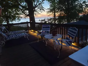Vin's Place On Lake Erie Entire Home - Image 3