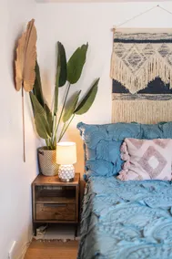 Flamingo House • MOON • Cozy 1BR • Walk to town - Image 5