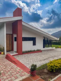 Villa in Los Naranjos - Image 2