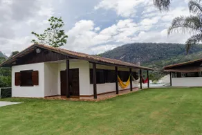 Natural retreat: Charming farmhouse in Nova Friburgo - Image 5