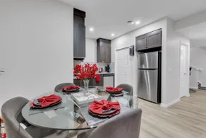 Beautiful Modern Unique Suite - Image 5
