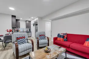 Beautiful Modern Unique Suite - Image 2