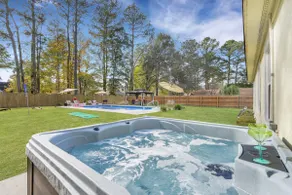 Savannah 5BR Pool, Jacuzzi, Firepit, Sports, Games - Image 4