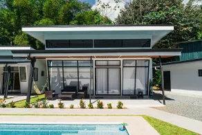 Elegant house with a pool in the center of Uvita. - Image 5