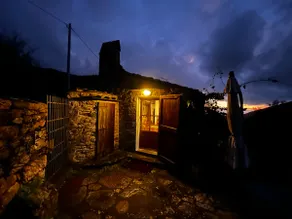 Ancient country house in the Tuscan countryside - Image 2