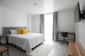 Cozy and Modern Apartment #08 - Image 3