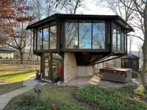 The Escape Pod Cheat Lake, Morgantown, Hot Tub, 2Bed, 2Bath - Image 2