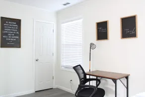 Studio/King Bed/FREE breakfast/Washer&Dryer - Image 4
