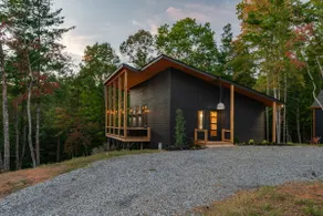 Luxury MTN Retreat, Hot Tub w/view! Carter’s Lake! - Image 2