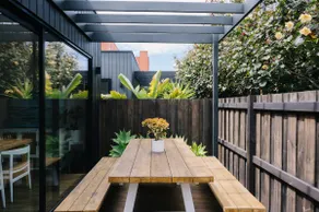 Luxury stay in prime location - Image 2