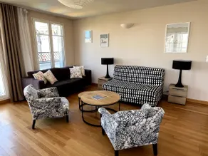 Luxury apartment with parking - Image 2
