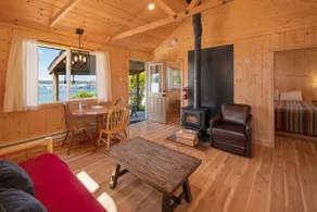 Beachfront Cabin, 2BR on absolutely stunning beach - Image 5