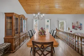 6 BDRM Estate Home as seen in Disney mini series - Image 3