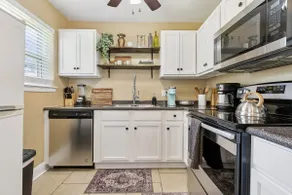 Remodeled 3 bdrm in the Heart of South Baton Rouge - Image 2