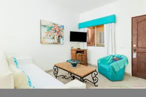 Junior Suite, El Encanto Inn. - Image 5