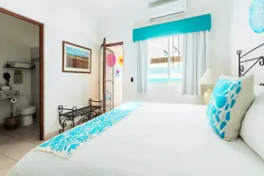 Junior Suite, El Encanto Inn. - Image 4