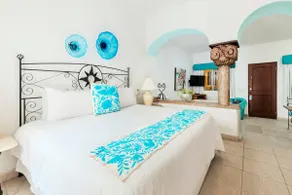 Junior Suite, El Encanto Inn. - Image 3