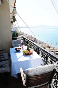 Amazing condo by the beach - Image 2