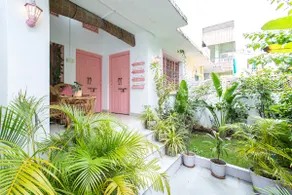 Charming Bohemian Retreat Near Fatehsagar Lake - Image 2
