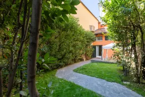 BolognaRoomscom - Isaia Garden Private Garden Spa Bath - Image 2