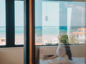Architecture Meets Ocean View | Architecture with an ocean view and natural lighting. - Image 3