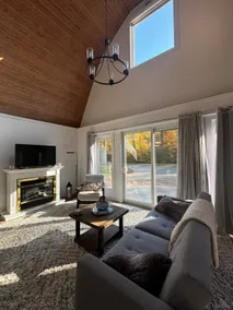Modern Country Cottage by Bear Mountain - Image 4