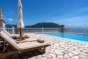 Private Villa with Private Pool & Sea Views - Image 3