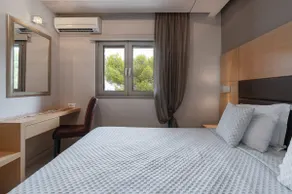 Kymothoe Elite | Superior Suite | Sea View [50 m²] - Image 4