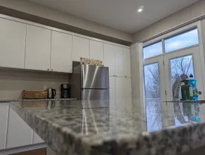 Turnkey, beautiful ravine townhouse in Toronto/GTA - Image 2