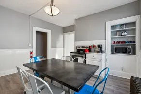 Walk to downtown ! Free Parking! Private Entrance! - Image 4