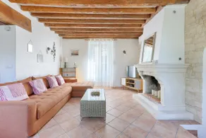 Square-bnb - Garden apartment 10 min from D - Image 3