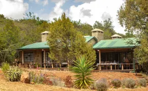 Chui Cottage with tennis facing Mt Kenya & near Ngare Ndare - Image 4