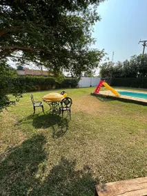 Beautiful House. Central Neighborhood. Pool/Barbecue. - Image 3