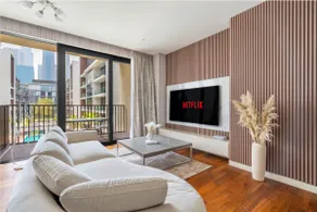 Stunning Getaway Apartment in Dubai City Walk - Image 2