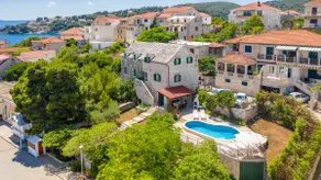 Villa Bonaca - Heated Pool, Harbour Views & Steps to Sea I Sumartin, Brač - Image 5