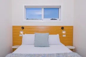 Amelia's Waterfront One Bedroom Apartment - Image 2