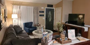 Hometown Haven in Glens Falls, NY (between Lake George & Saratoga) - Image 3