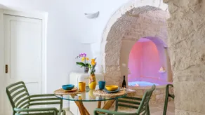 Bed and breakfast avec barbecue, piscine et jacuzzi | Vue jardin - Image 3