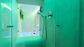 Bed and breakfast avec barbecue, piscine et jacuzzi | Vue jardin - Image 4