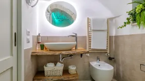 Bed and breakfast avec barbecue, piscine et jacuzzi | Vue jardin - Image 5