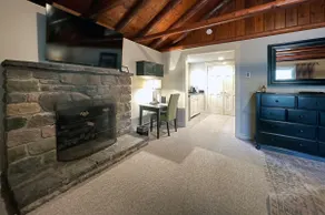 Poconos Luxury Cabin Suite on Private Resort - Image 4