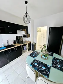 2-Room Apartment in Strasbourg – Close to Center & Tram - Image 3