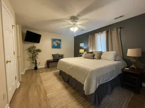 Your G5 get away (King Bed) - Image 4