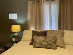 Your G5 get away (King Bed) - Image 3