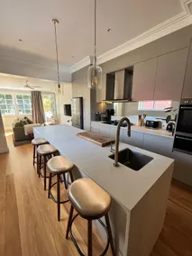 Marrickville Unique Stylish and Fresh Renovated Apartment and Studio - Image 3