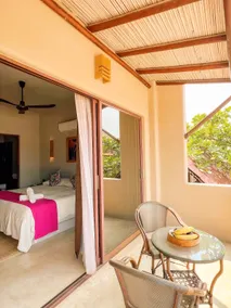 2 Bedrooms | Starlink | Steps to the Beach - Image 3